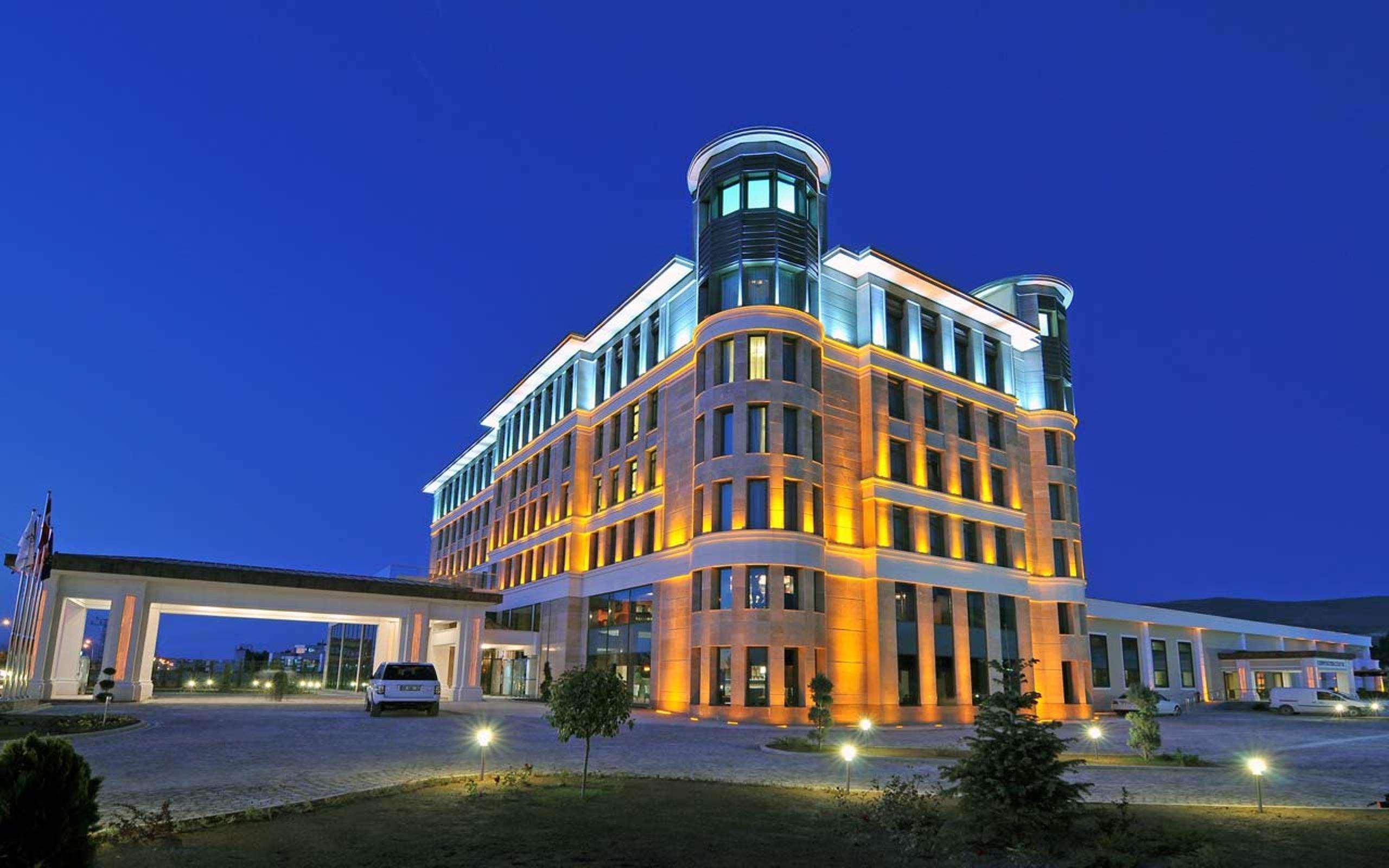 Doubletree By Hilton Van Exterior foto