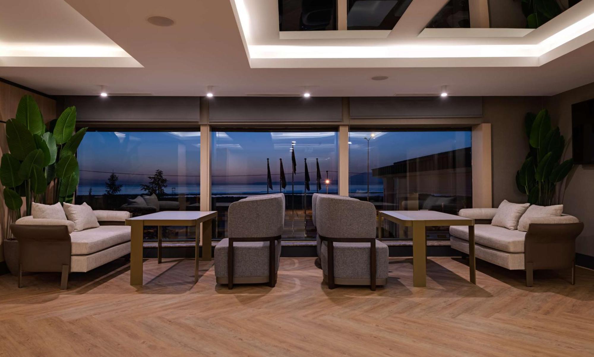 Doubletree By Hilton Van Exterior foto