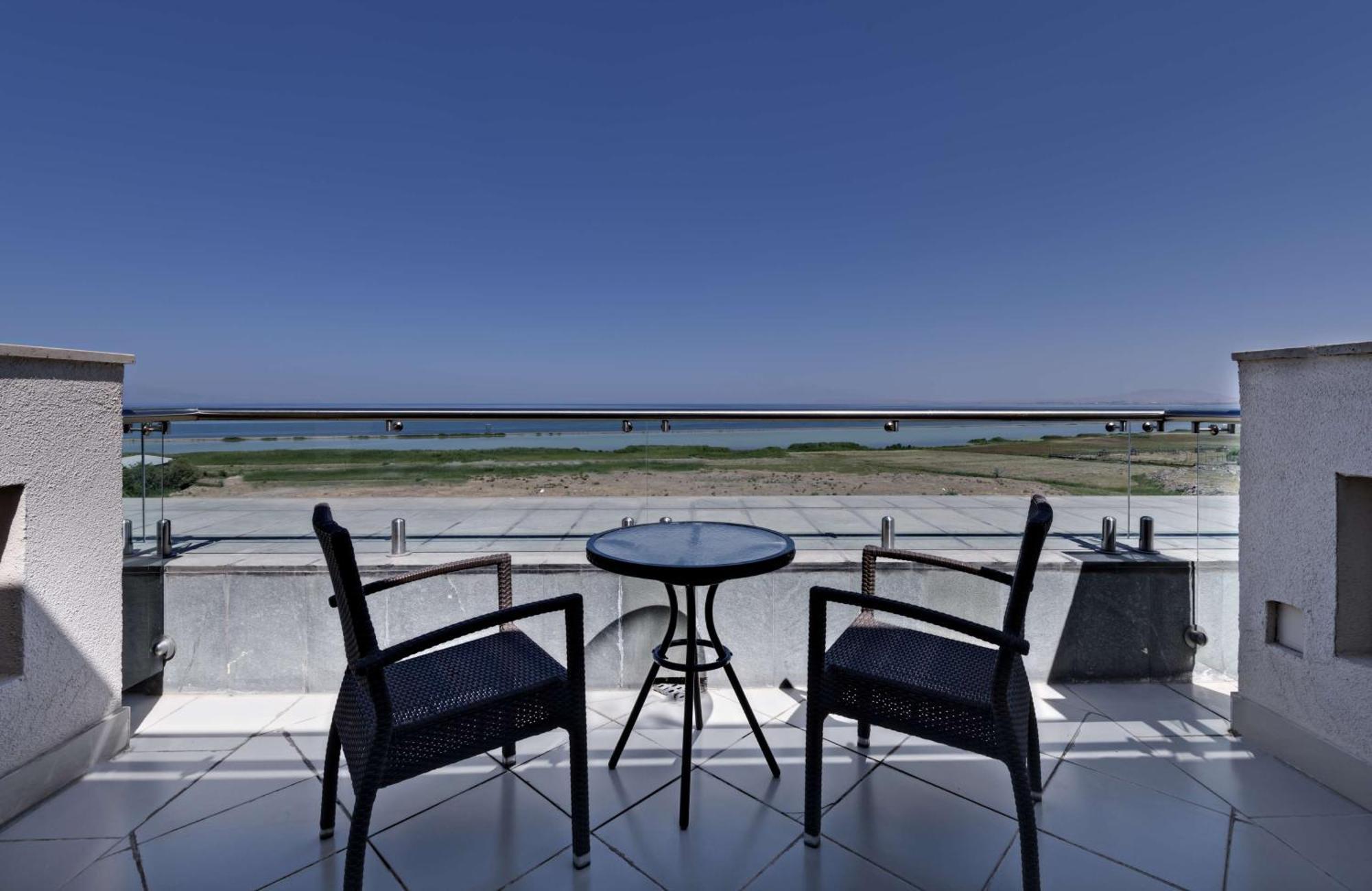 Doubletree By Hilton Van Exterior foto